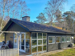 Two-Bedroom Holiday home in Aakirkeby 7 in Vester Sømarken